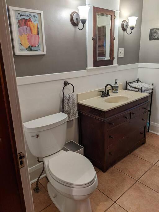 Large Bakery - Downtown Location * Fredonia